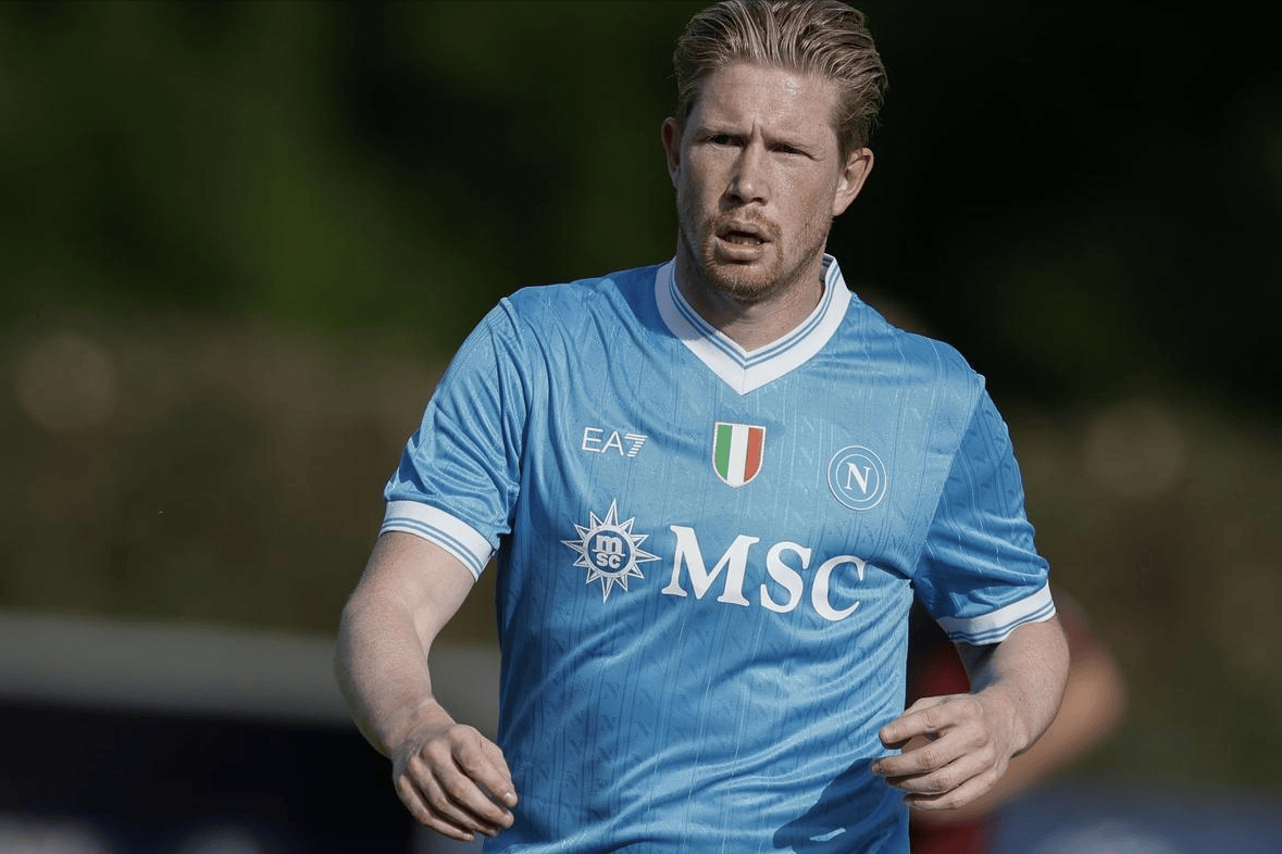 西班牙此前10次对阵乌拉圭5胜5平保持不败，打进16球丢8球（西班牙近10次对阵乌拉圭取得5胜5平不败战绩，共打入16球失8球）