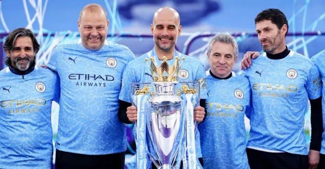 国米vs利物浦：萨拉赫缺阵，劳塔罗、阿坎吉、伊萨克首发（国米对阵利物浦：萨拉赫无缘出战，劳塔罗、阿坎吉、伊萨克领衔首发）